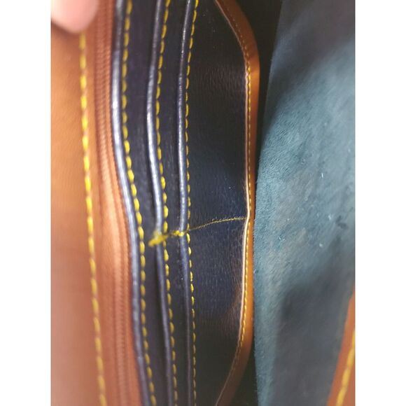 Vintage Dooney & Bourke Crossbody Purse/Bag Womens Navy‎ Brown Pebble Leather - Picture 16 of 16